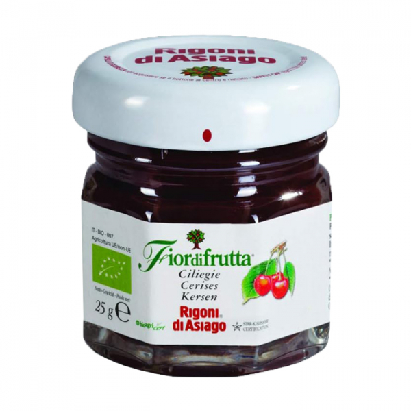 Single dose organic cherry jam
